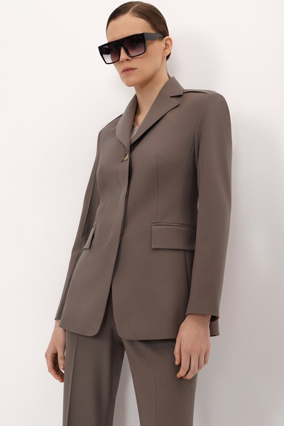 Жакет с супатной застежкой VASSA&Co, пол женский, цвет коричневый