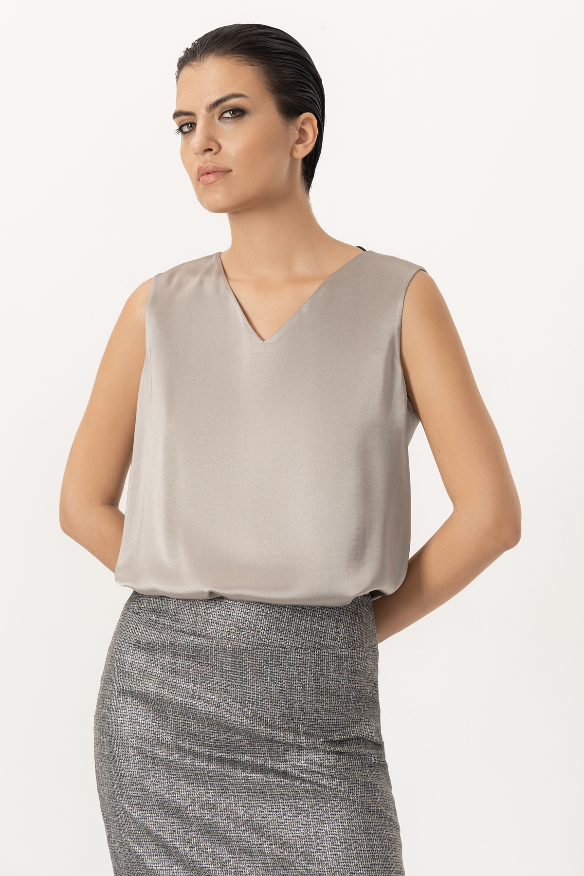 Топ VASSA&Co, пол женский, цвет серый