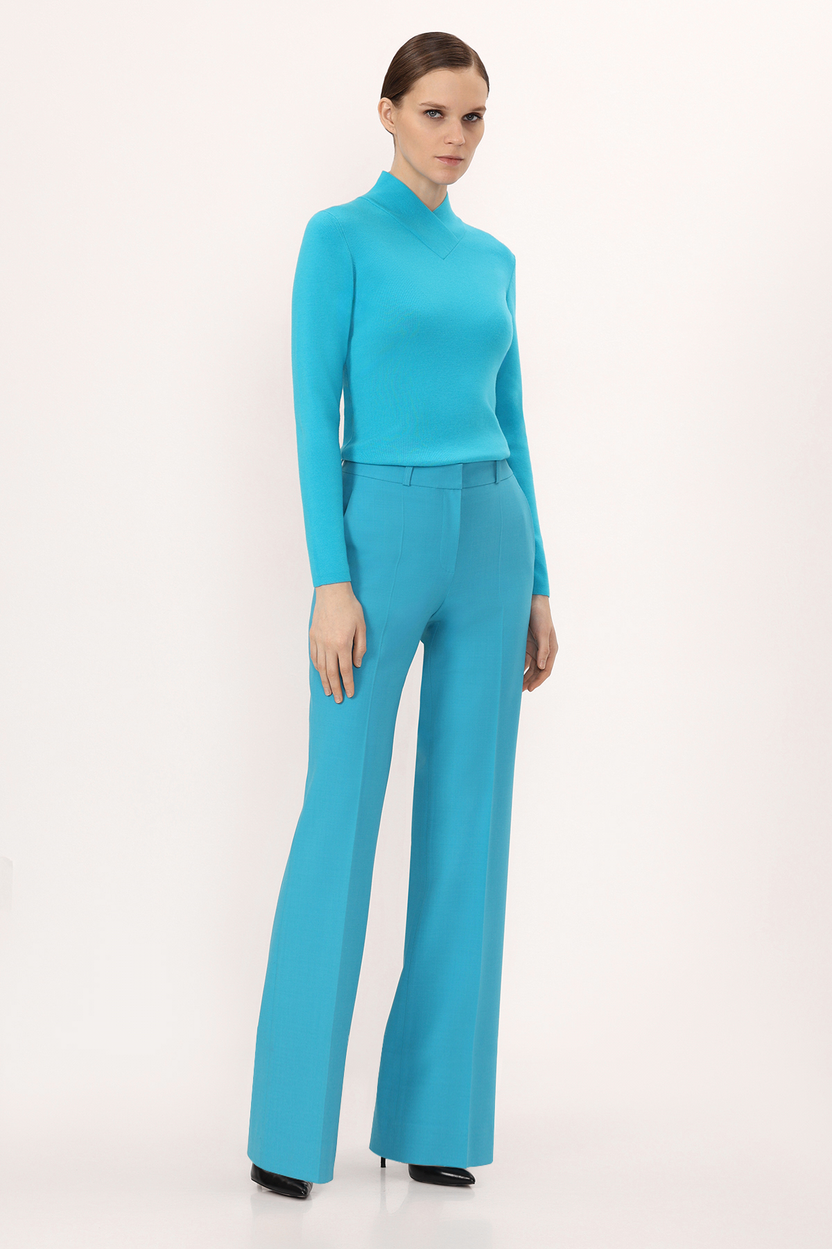 Брюки VASSA&Co, пол женский, цвет голубой