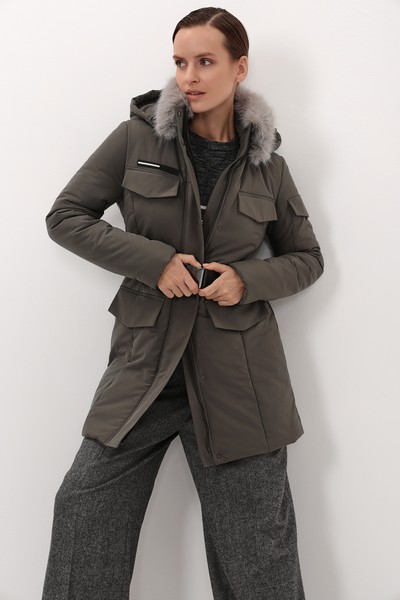 Утепленное пальто VASSA CODE, пол женский, цвет серый