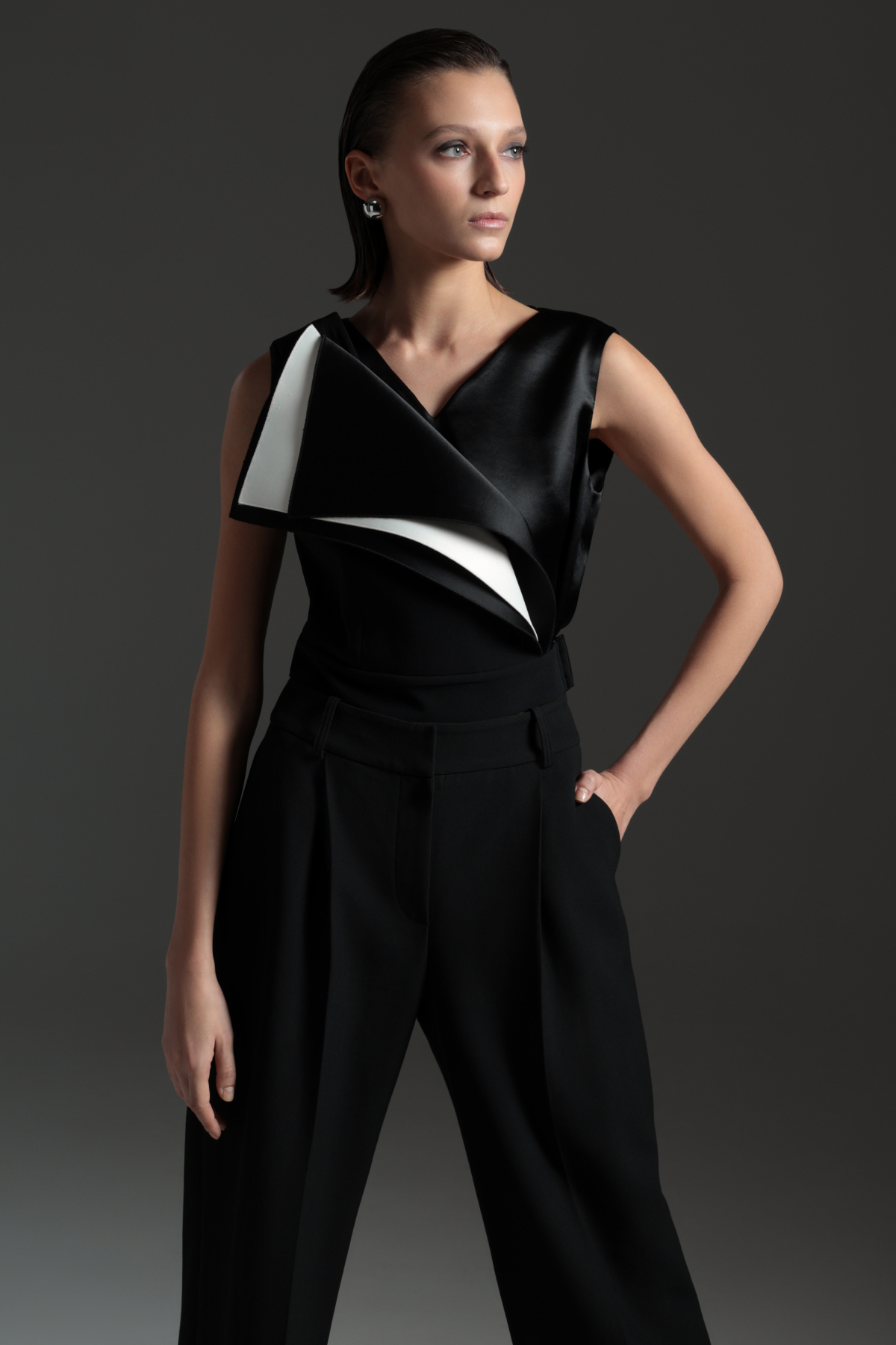 Жилет на одно плечо VASSA&Co, пол female, цвет black