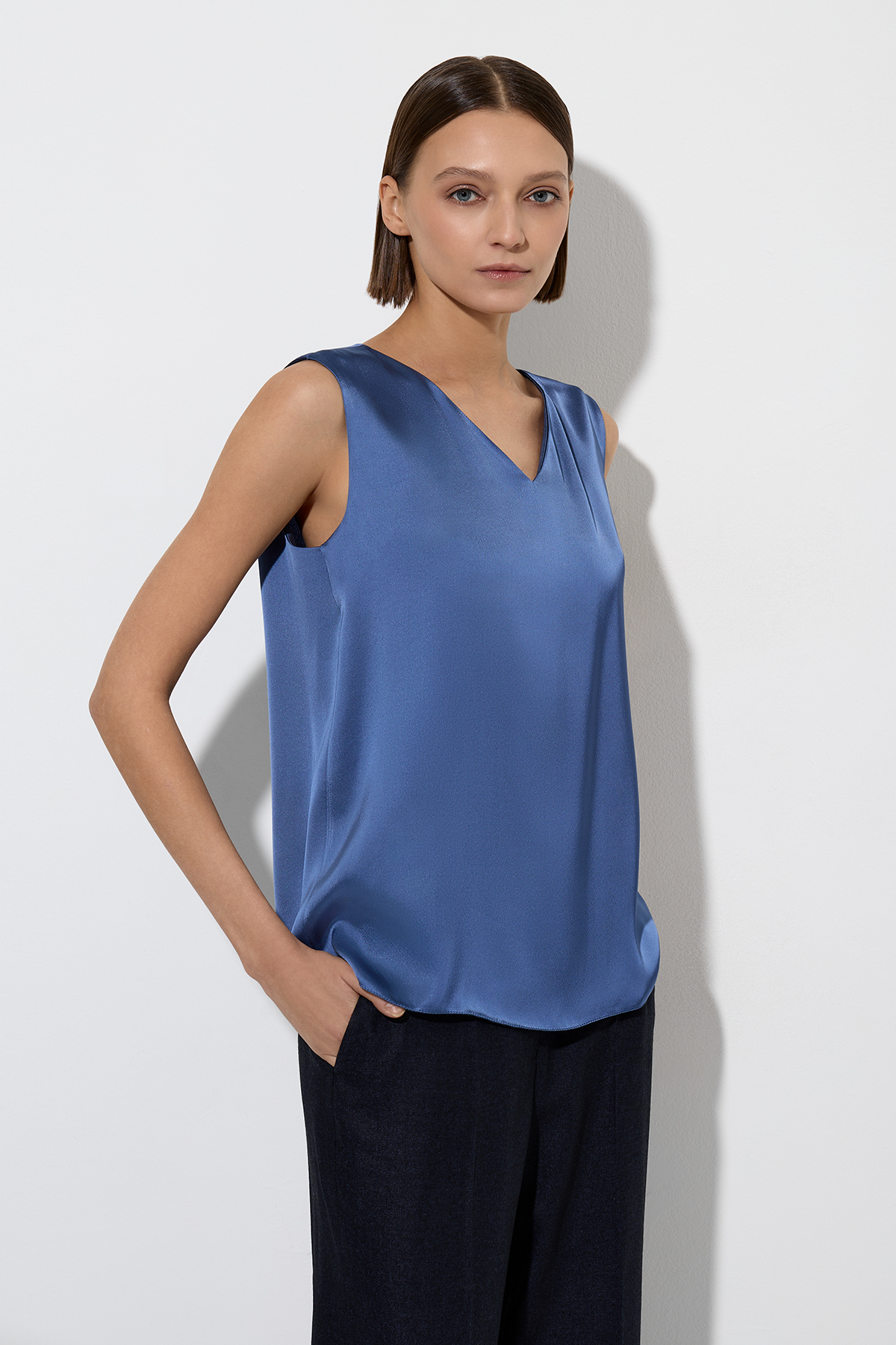 Blouse VASSA&Co, пол female, цвет синий