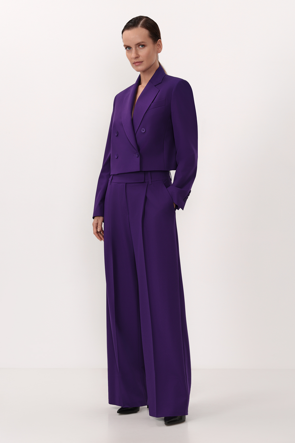 Брюки VASSA&Co, пол женский, цвет фиолетовый