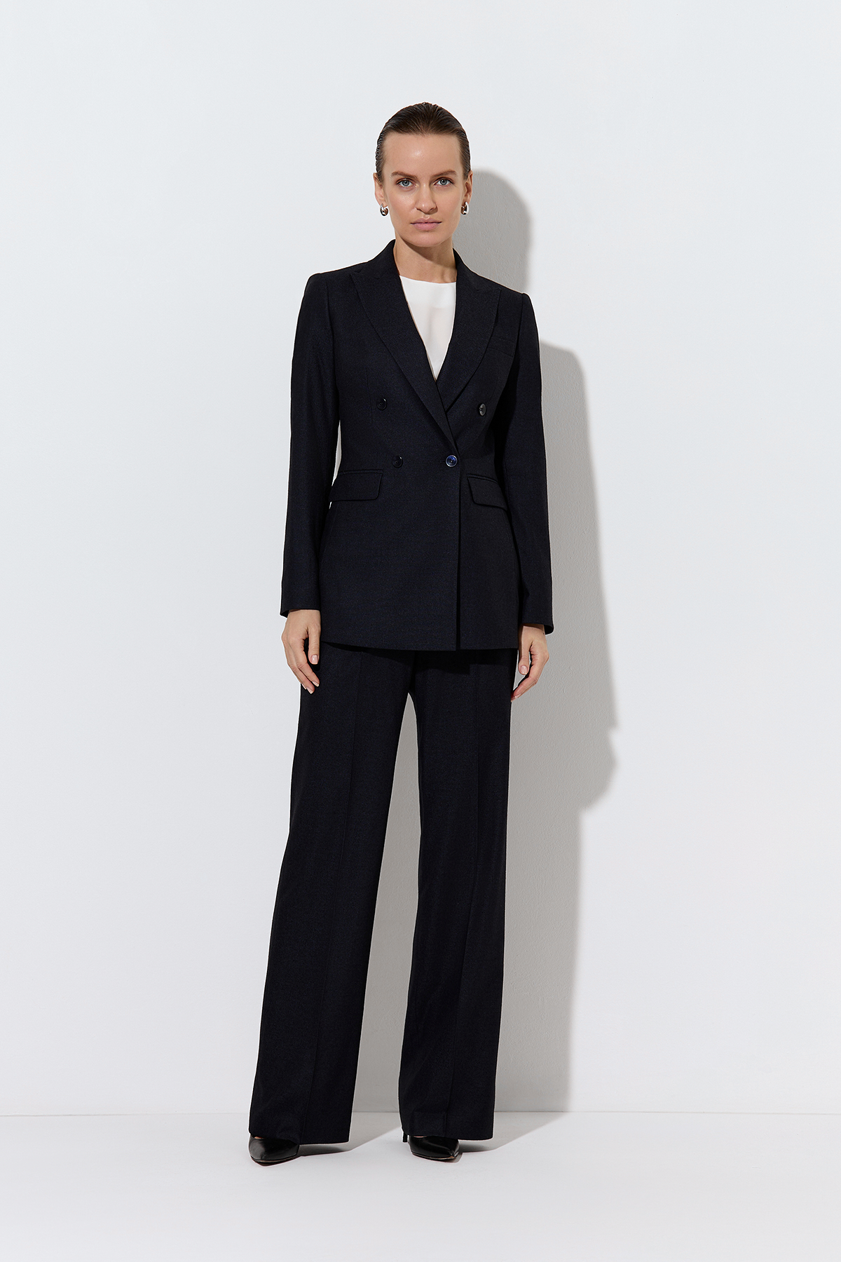 Брюки VASSA&Co, пол женский, цвет синий