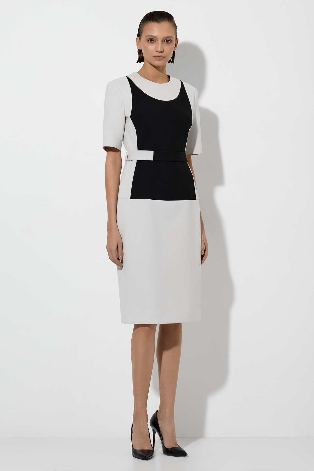 Платье с контрастной деталью VASSA&Co, пол женский, цвет белый