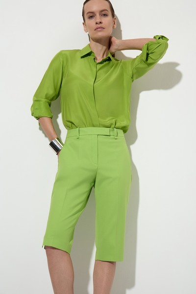 Бриджи VASSA&Co, пол женский, цвет зеленый