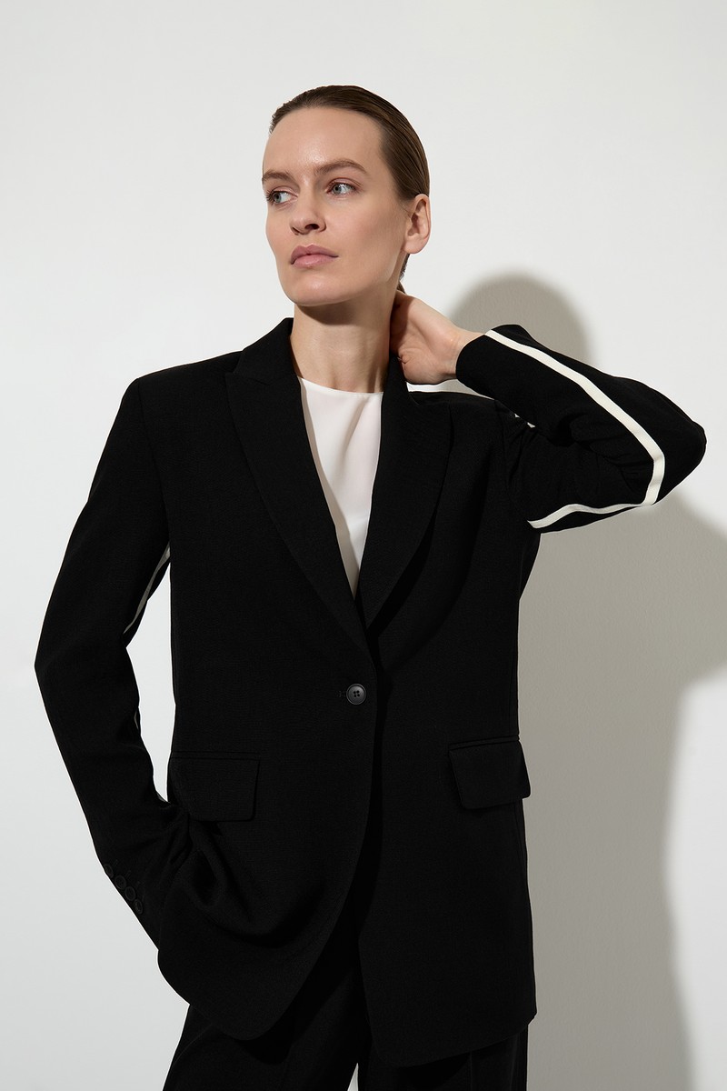 Jacket , пол female, цвет black