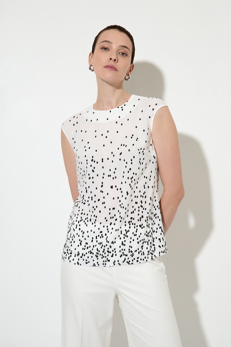 Блузка без рукавов VASSA&Co, пол женский, цвет белый