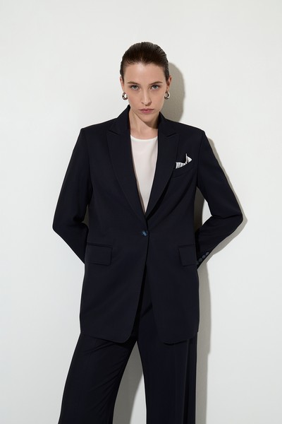 Jacket with lightweight back VASSA&Co, пол female, цвет синий