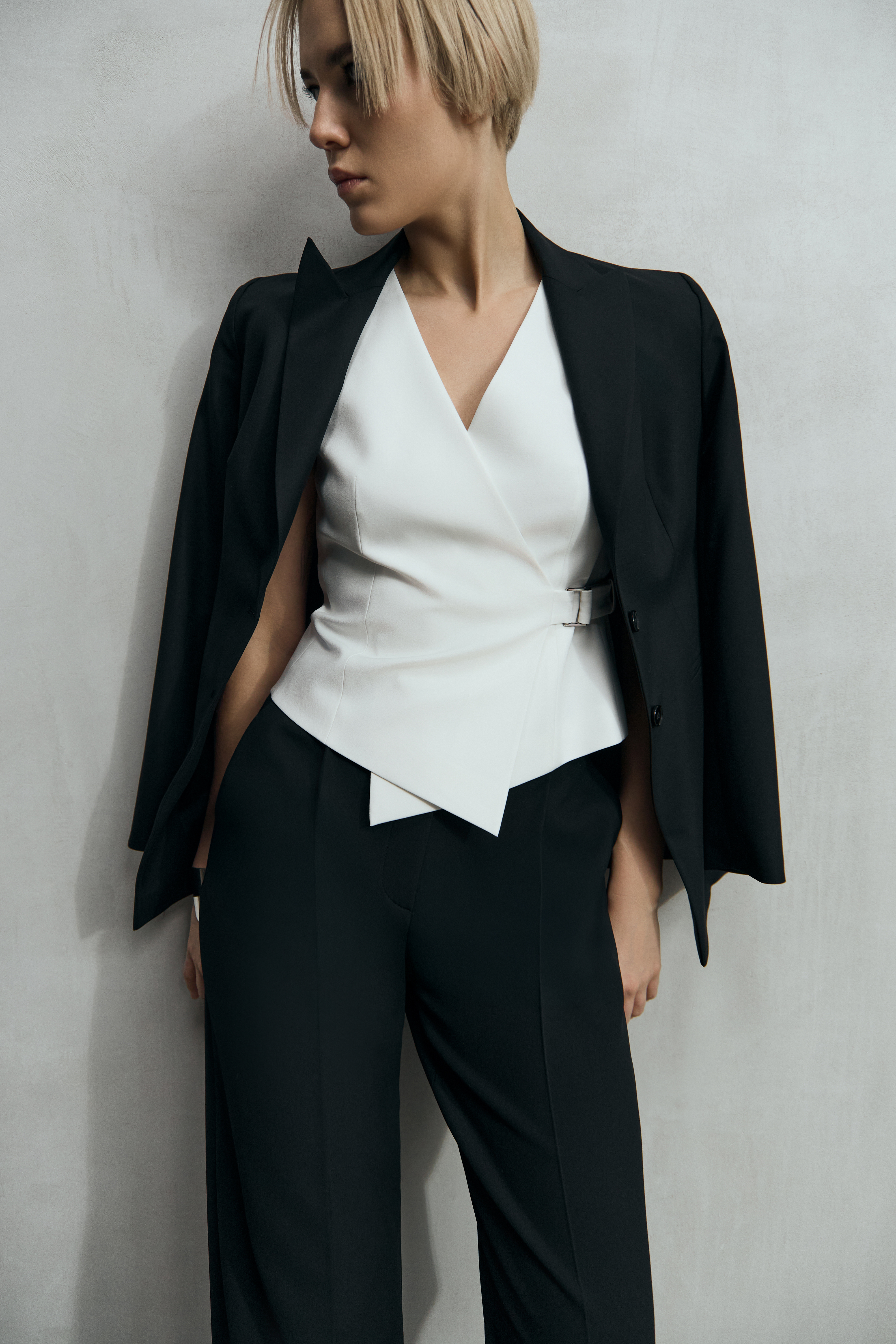 Vest VASSA&Co, пол female, цвет white