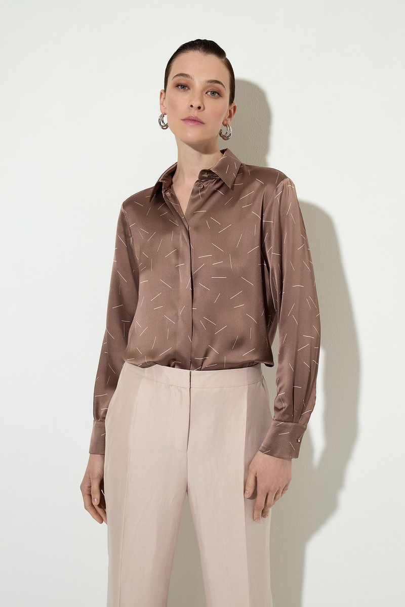 Блузка VASSA&Co, пол женский, цвет бежевый