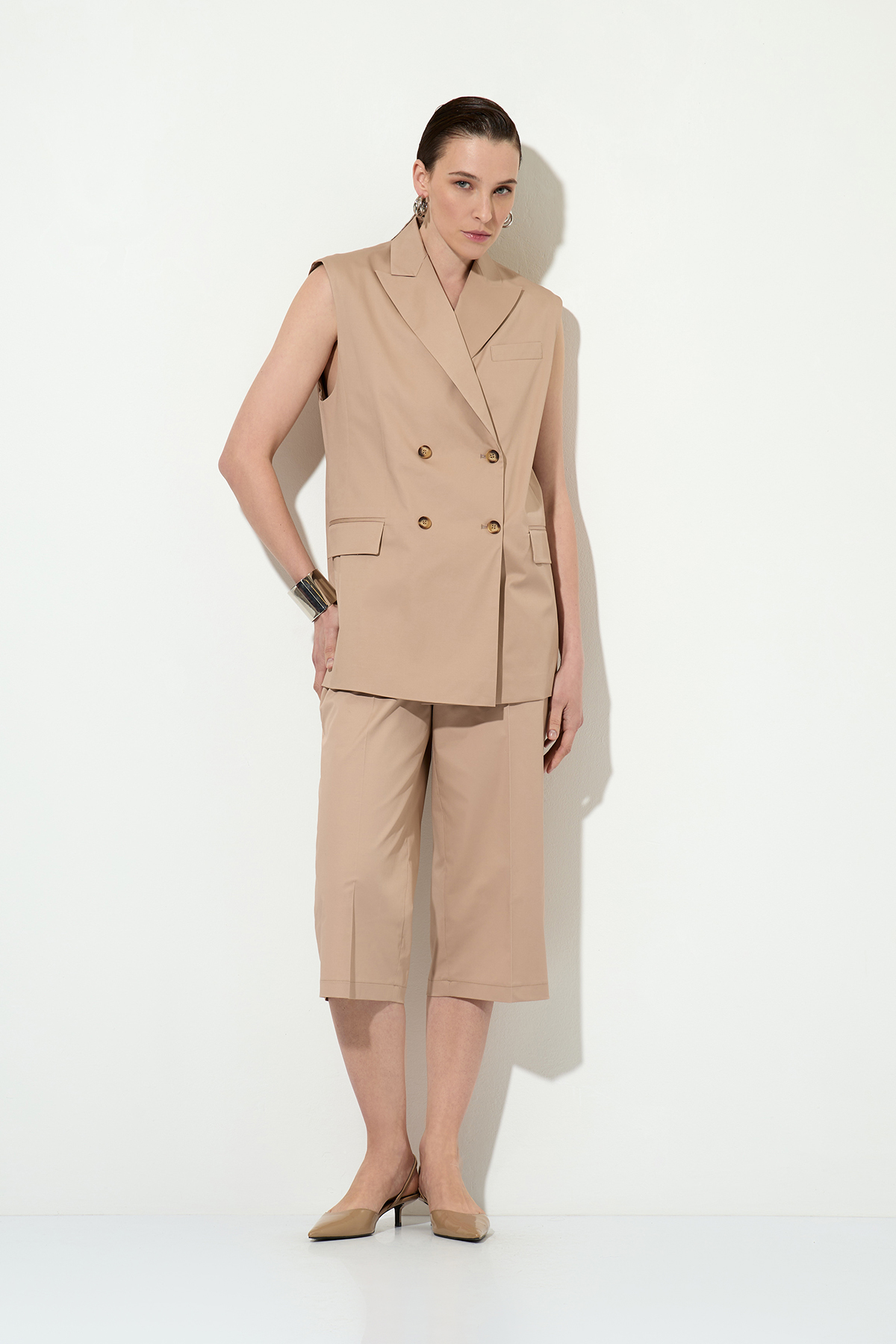 Breeches VASSA&Co, пол female, цвет бежевый