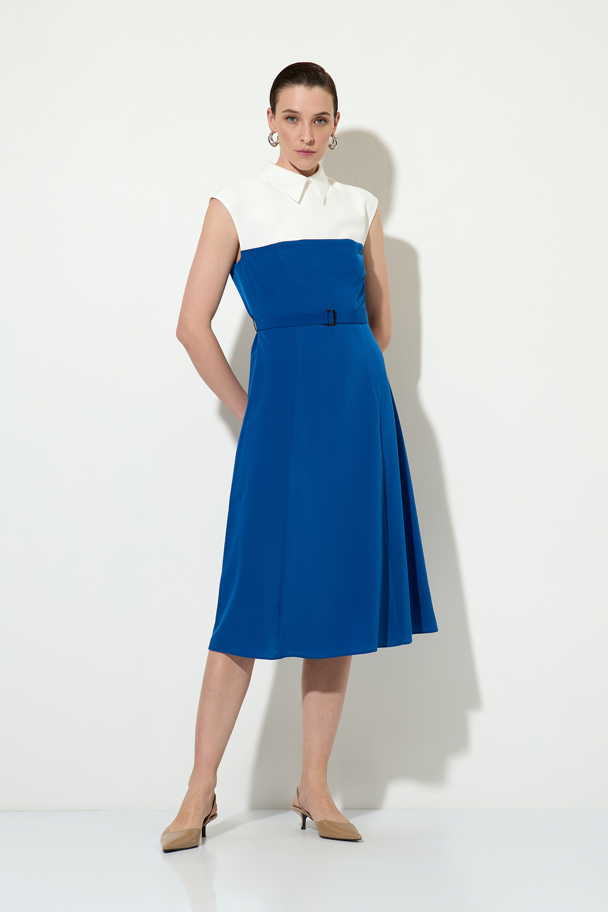 Платье VASSA&Co, пол женский, цвет синий