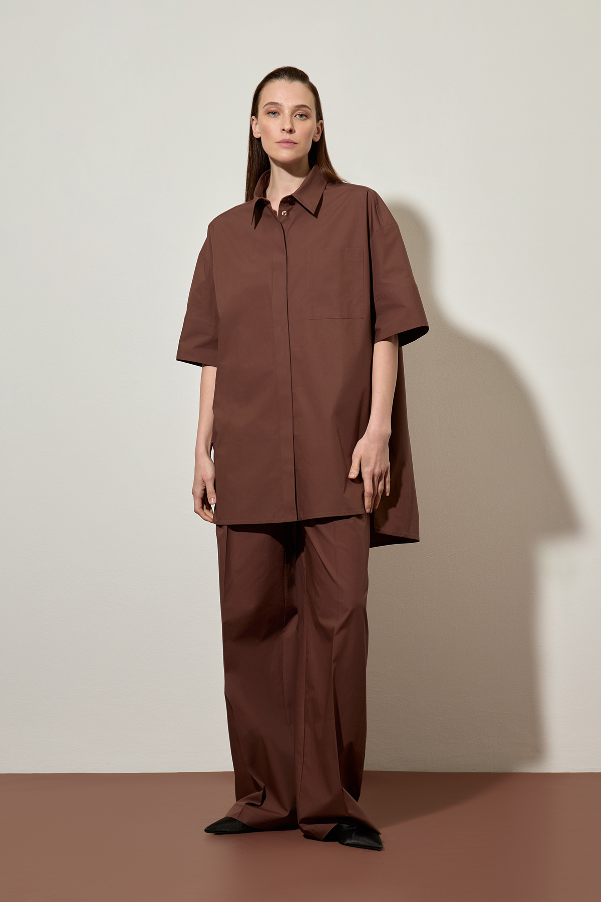 Удлиненная рубашка VASSA CODE, пол female, цвет brown