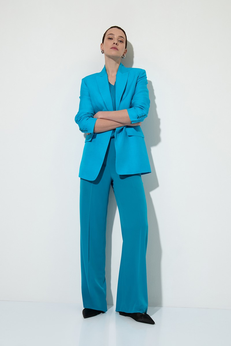 Брюки , пол женский, цвет зеленый