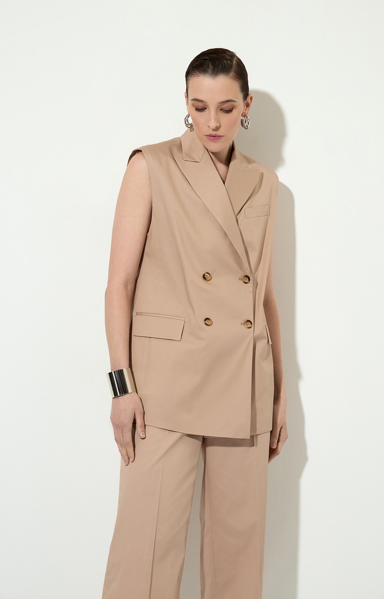 Vest VASSA&Co, пол female, цвет бежевый