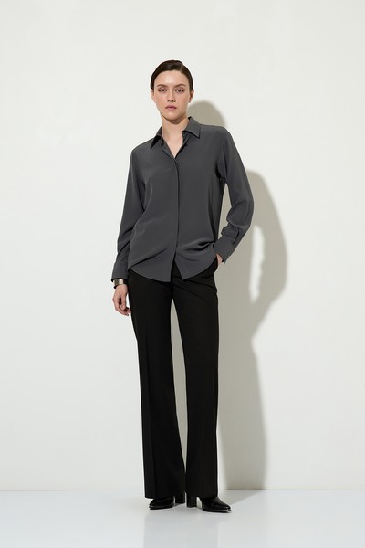 Блузка из шелка VASSA&Co, пол женский, цвет серый