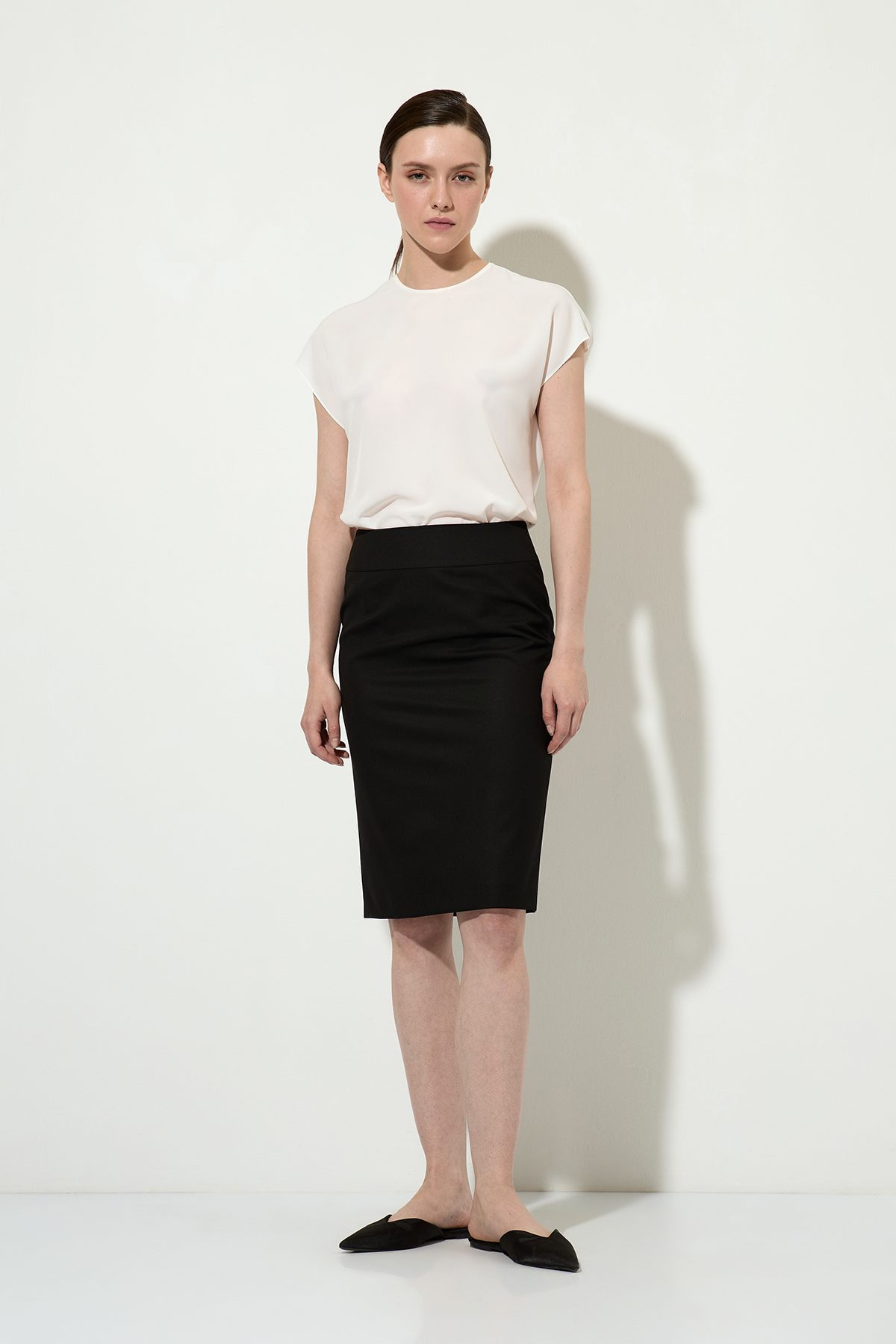Юбка-карандаш VASSA&Co, пол женский, цвет черный