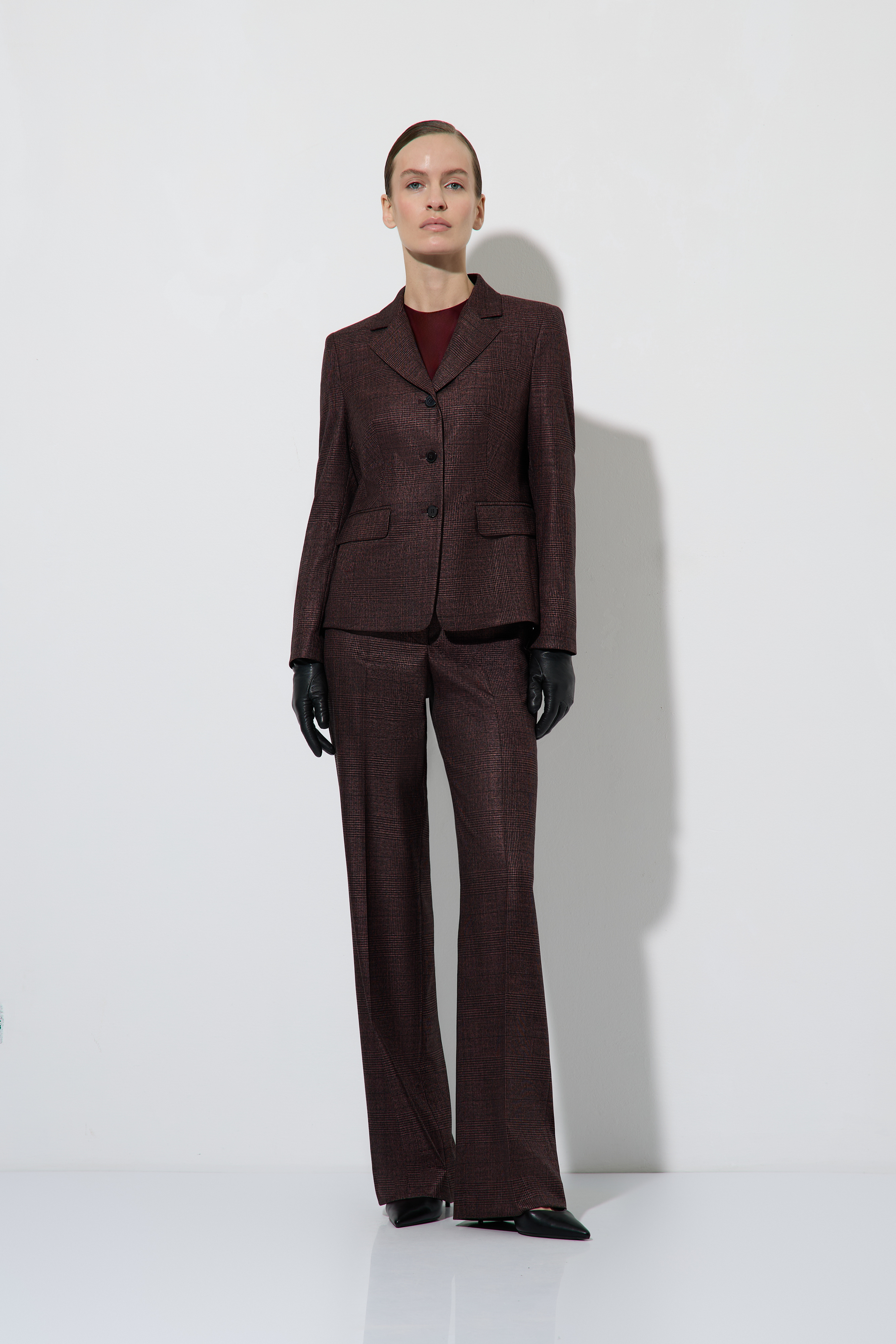 Жакет укороченный VASSA&Co, пол женский, цвет бордовый