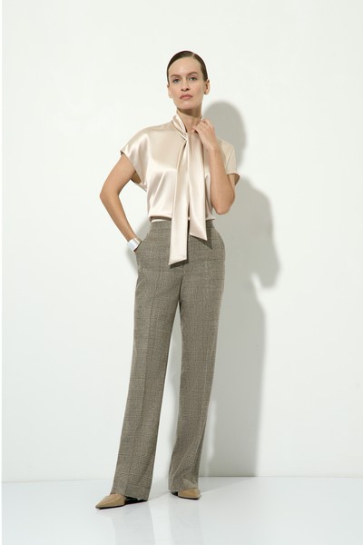 Блузка со съемным шарфом VASSA&Co, пол женский, цвет бежевый