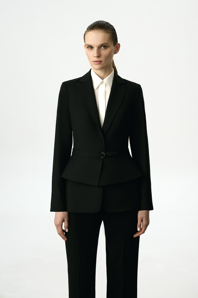 Жакет со съемной баской VASSA&Co, пол женский, цвет черный