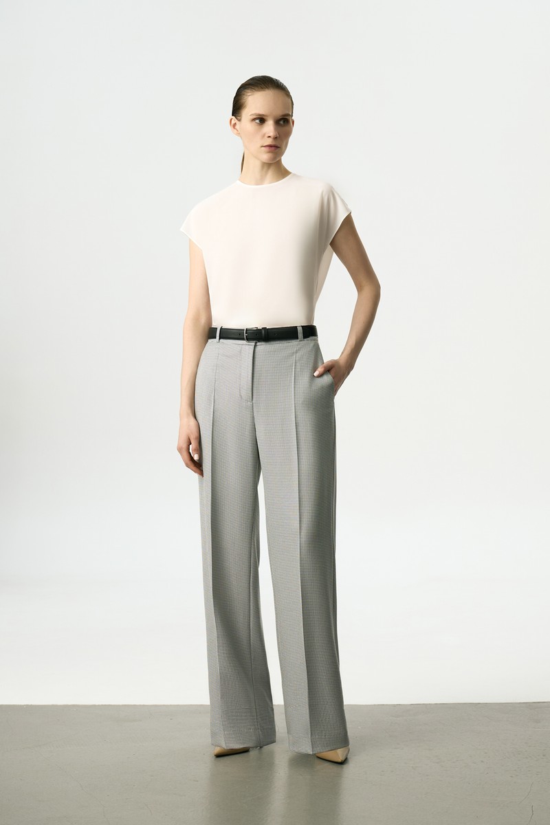 Брюки с принтом «гусиная лапка» VASSA&Co, пол женский, цвет серый