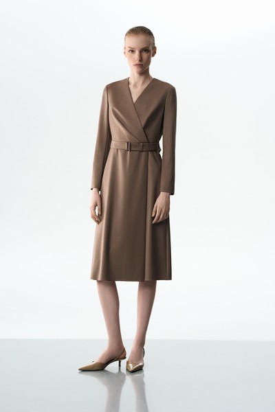 Платье коричневое VASSA&Co, пол female, цвет brown