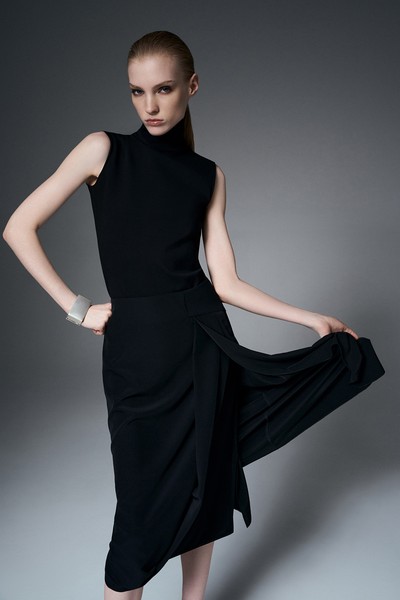 Юбка с асимметричной деталью VASSA&Co, пол женский, цвет черный