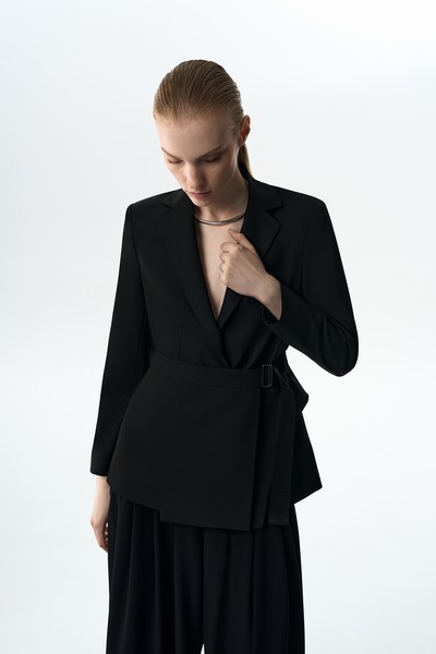 Жакет со съемной баской VASSA&Co, пол female, цвет black