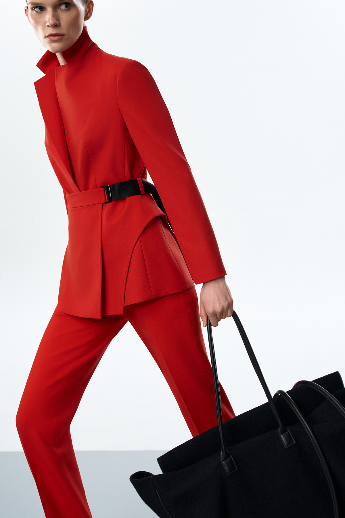 Жакет со съемной деталью VASSA&Co, пол женский, цвет красный