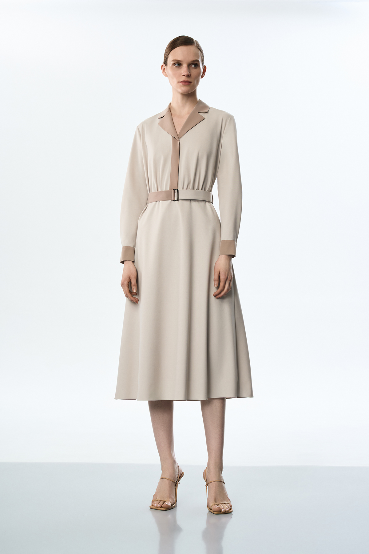 Платье бежевое VASSA&Co, пол female, цвет бежевый