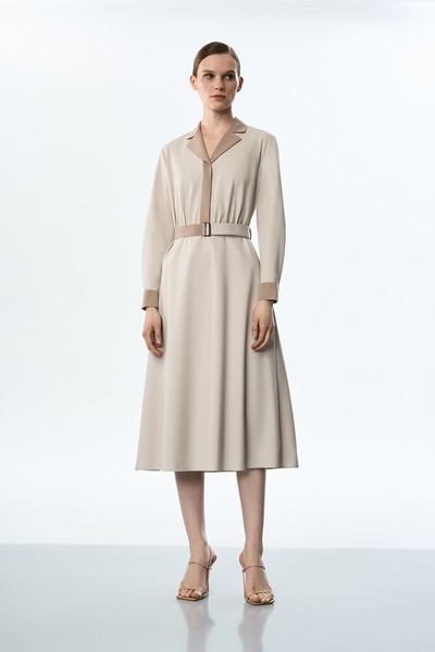 Платье бежевое VASSA&Co, пол female, цвет бежевый