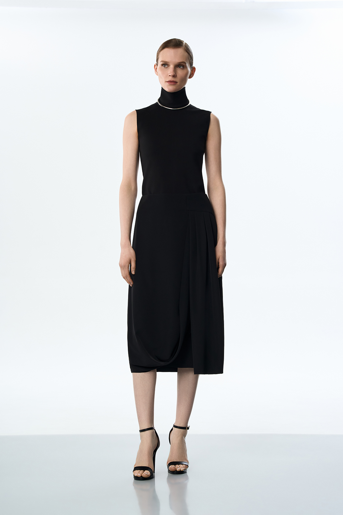 Юбка с асимметричной деталью VASSA&Co, пол женский, цвет черный