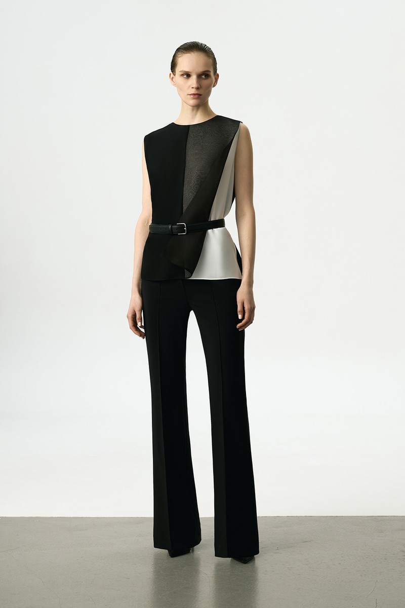 Блузка с эффектом многослойности VASSA&Co, пол female, цвет black