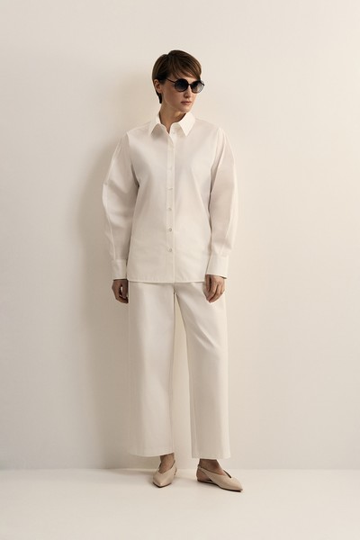 Рубашка белая VASSA CODE, пол female, цвет white