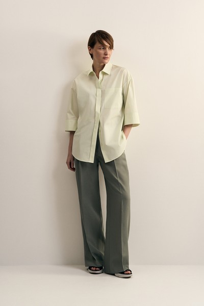 Рубашка с коротким рукавом VASSA CODE, пол female, цвет зеленый