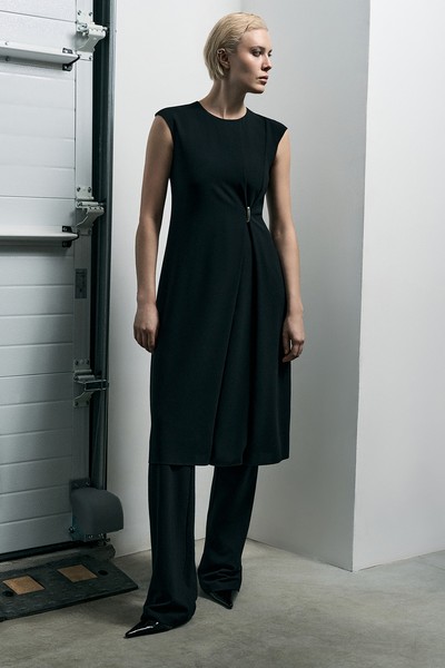 Платье с драпировкой VASSA&Co, пол женский, цвет черный