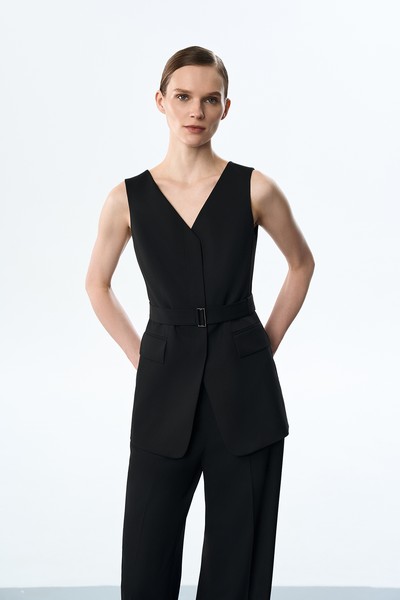 Жилет удлиненный приталенный VASSA&Co, пол женский, цвет черный