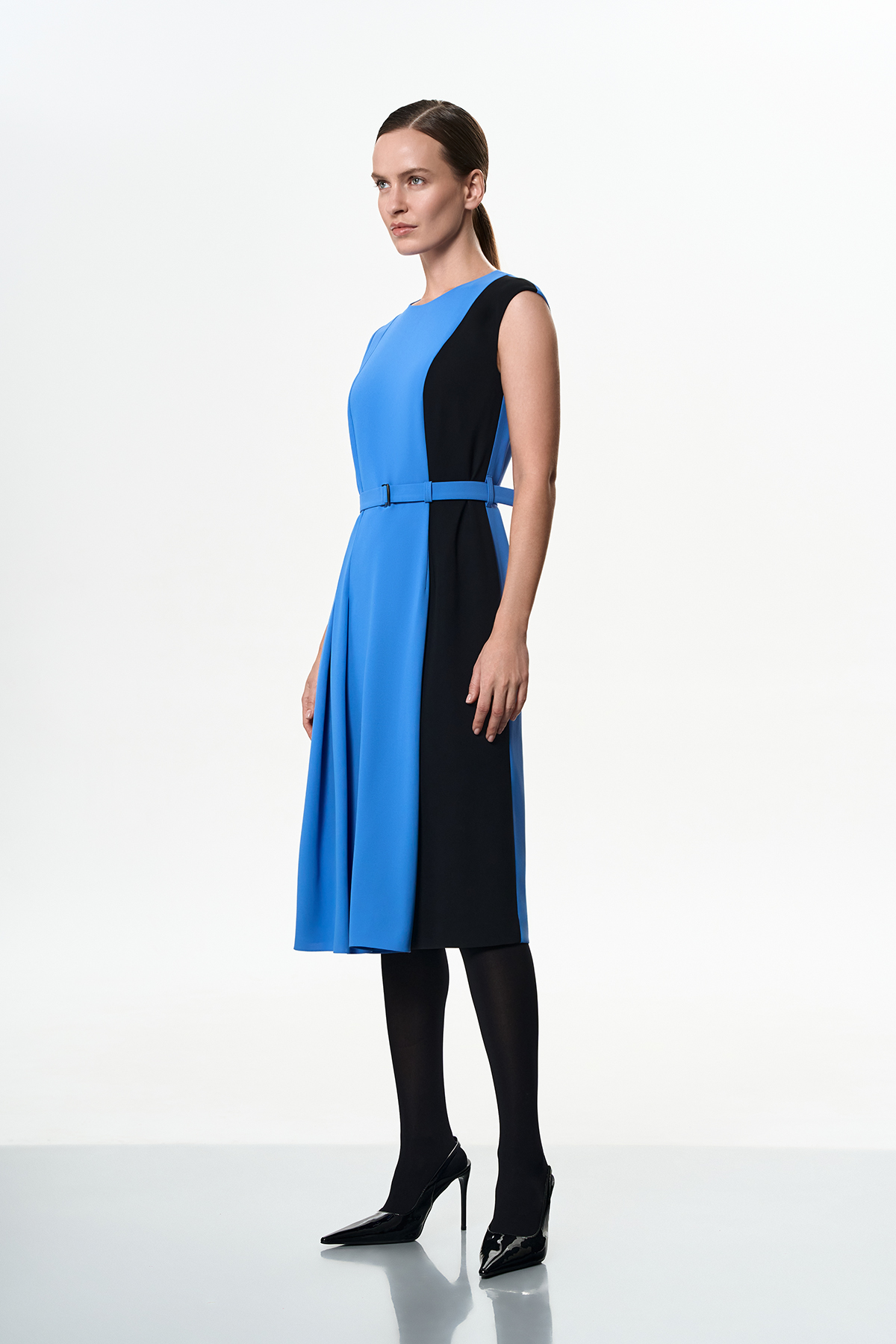 Платье VASSA&Co, пол женский, цвет голубой