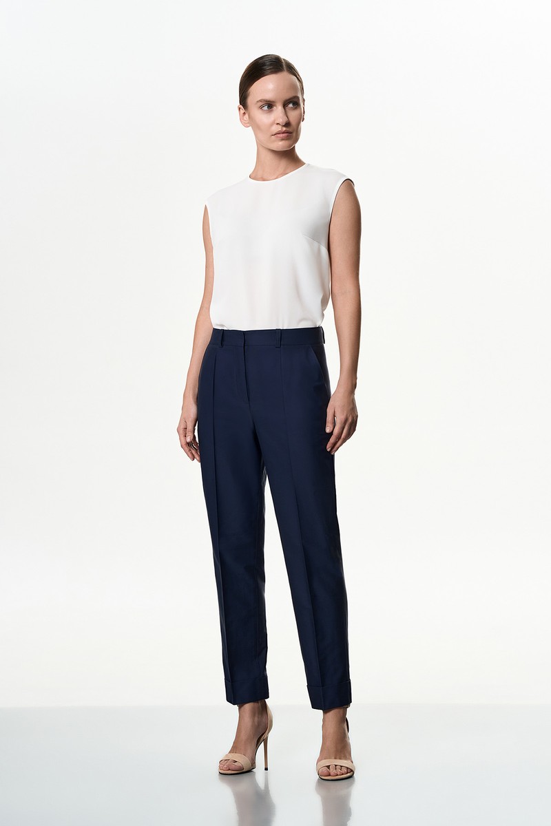 Брюки укороченные VASSA&Co, пол female, цвет синий