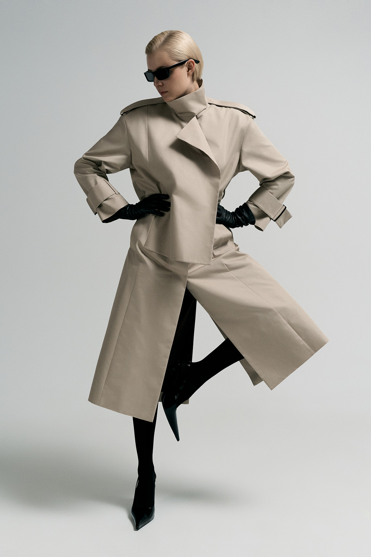 Плащ VASSA&Co, пол женский, цвет бежевый