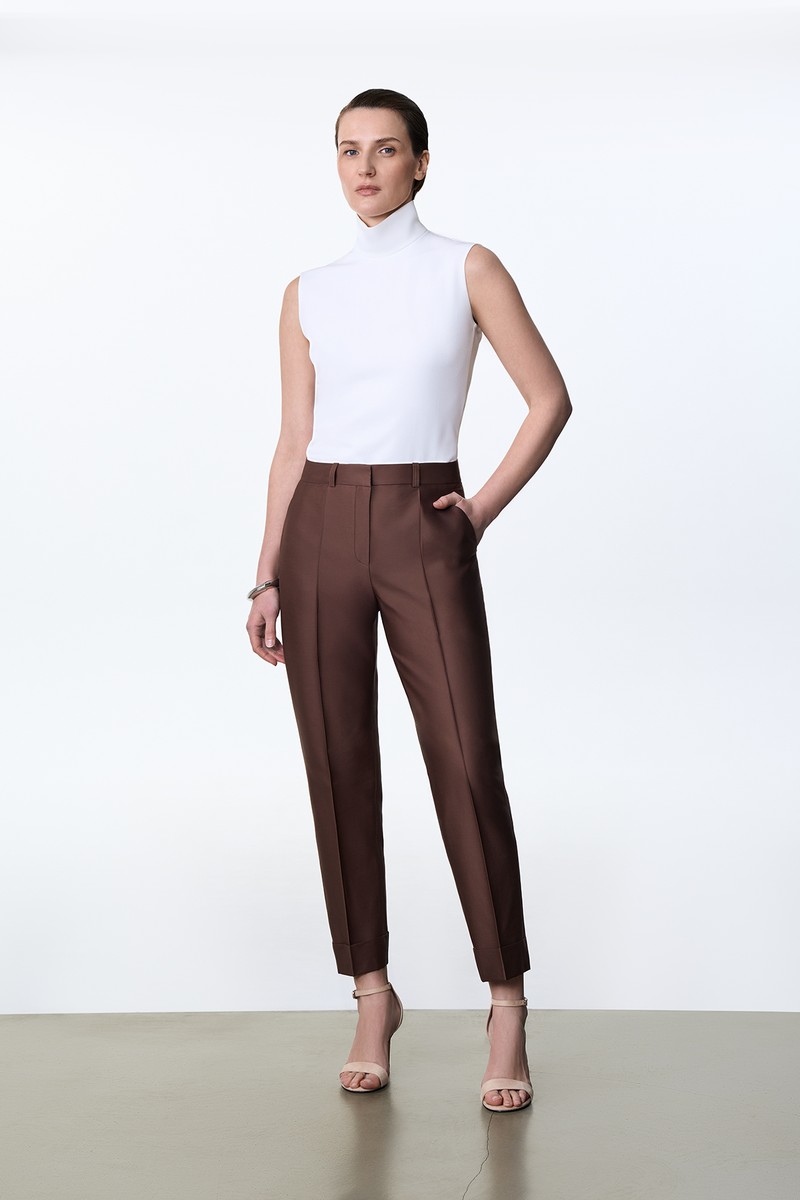 Брюки укороченные VASSA&Co, пол женский, цвет коричневый