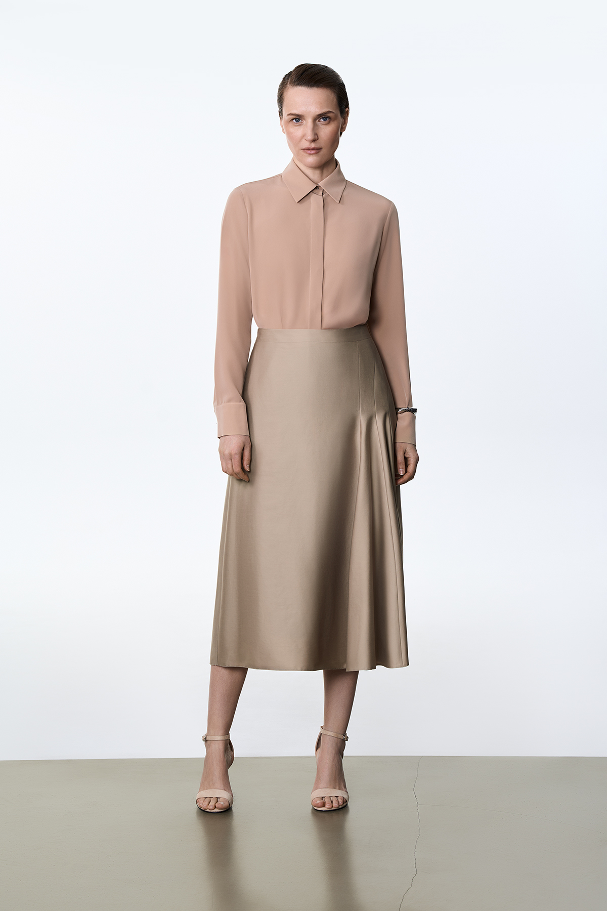 Юбка миди песочного цвета VASSA&Co, пол женский, цвет хаки