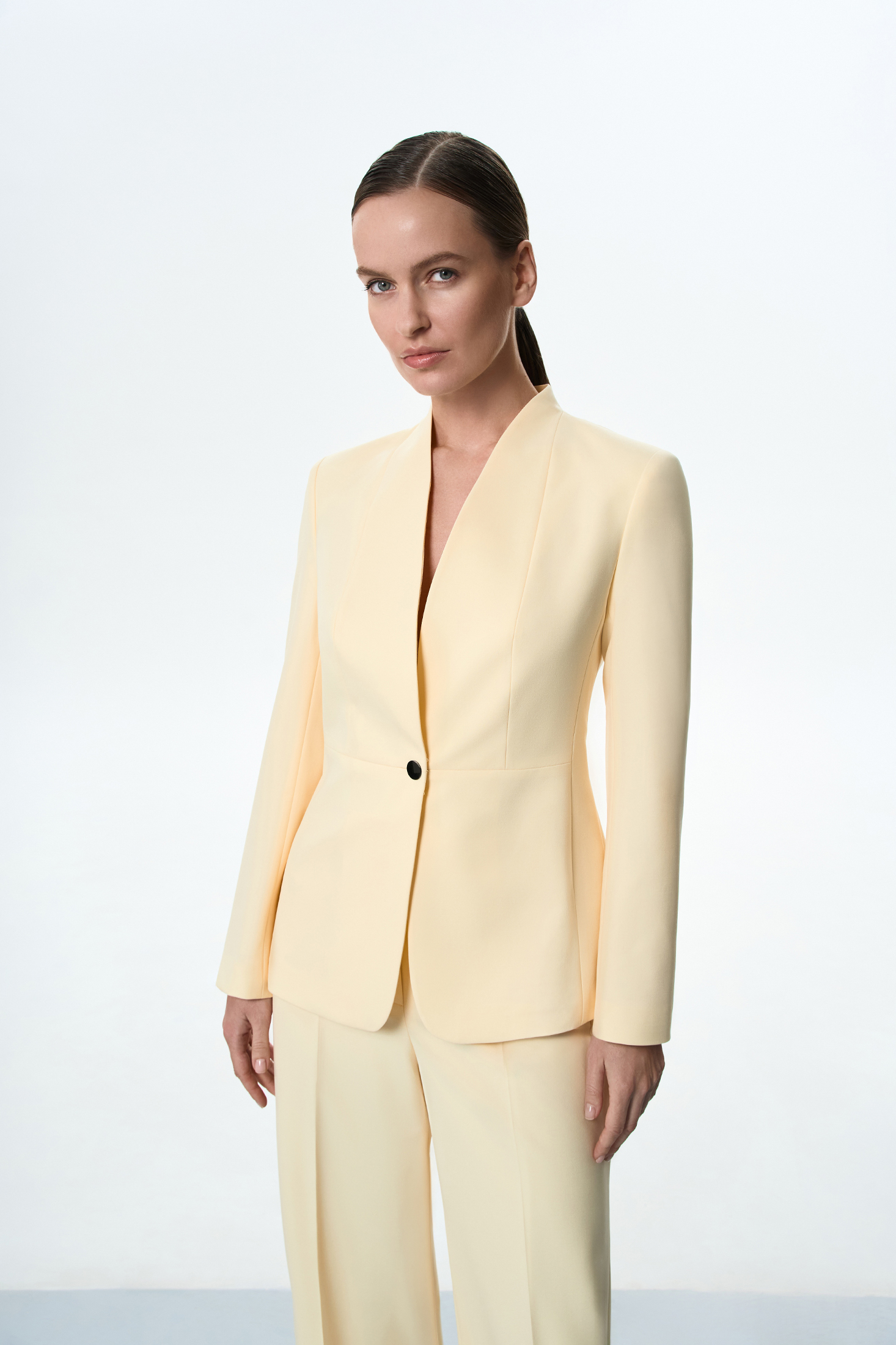 Жакет без лацканов VASSA&Co, пол female, цвет yellow