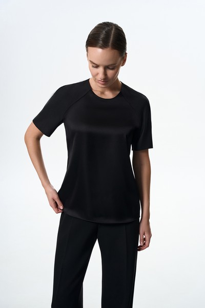 Блузка чёрная VASSA&Co, пол female, цвет black