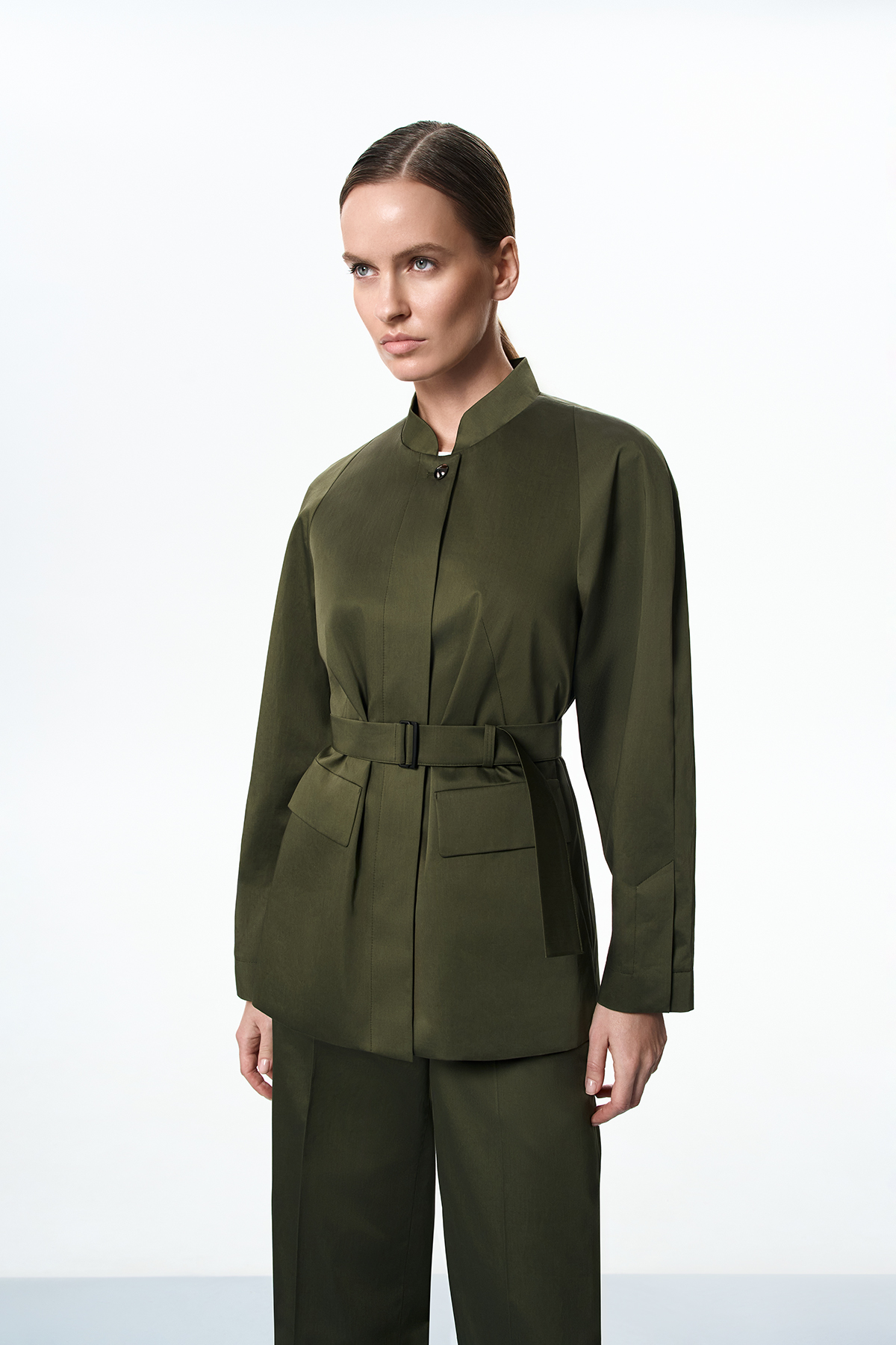 Жакет оливкового цвета VASSA&Co, пол female, цвет зеленый