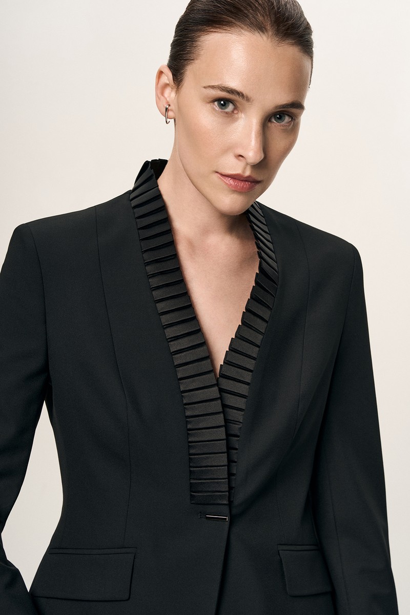 Жакет с акцентным воротником VASSA&Co, пол female, цвет black