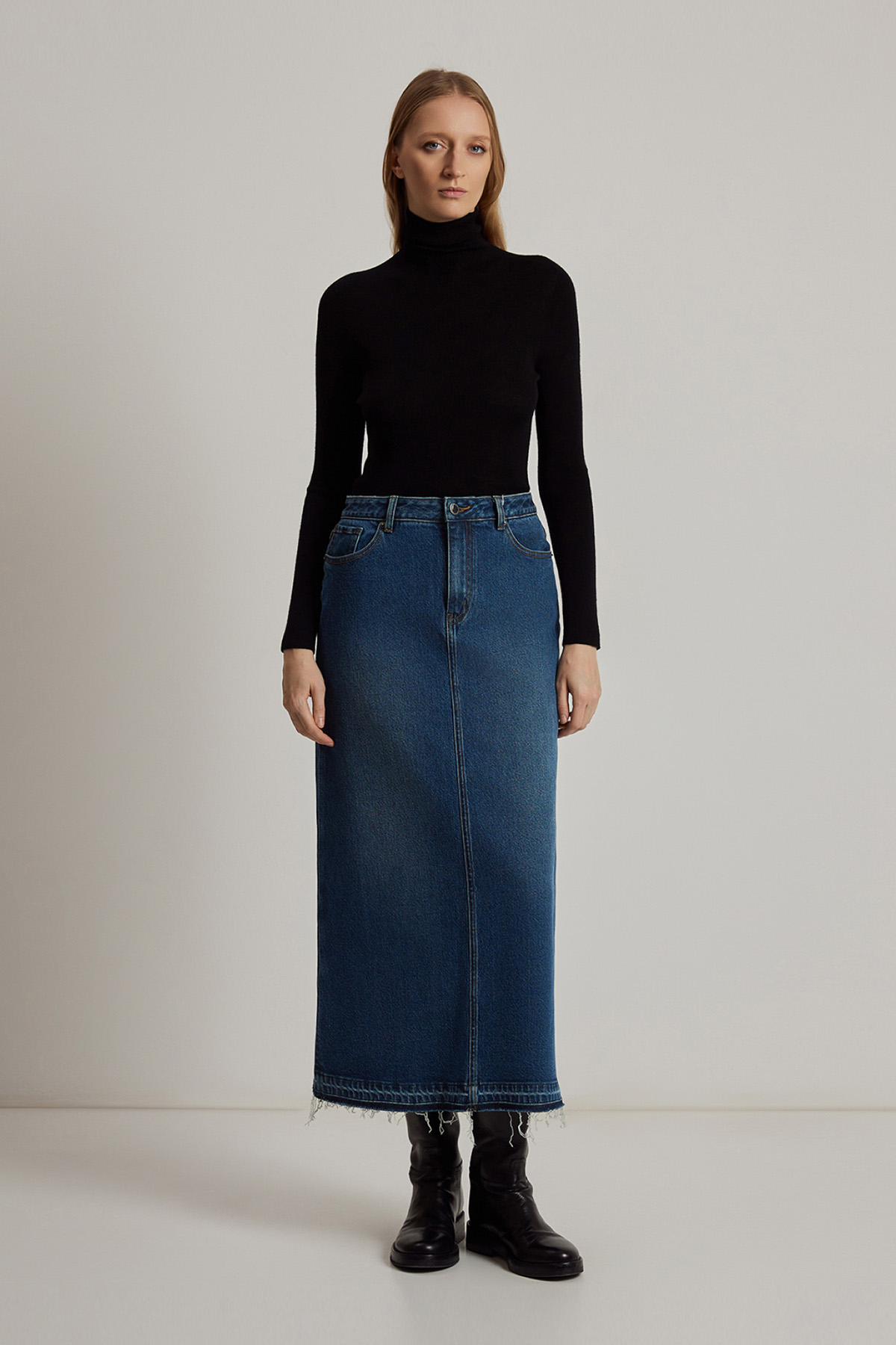 Skirt VASSA CODE, пол female, цвет синий