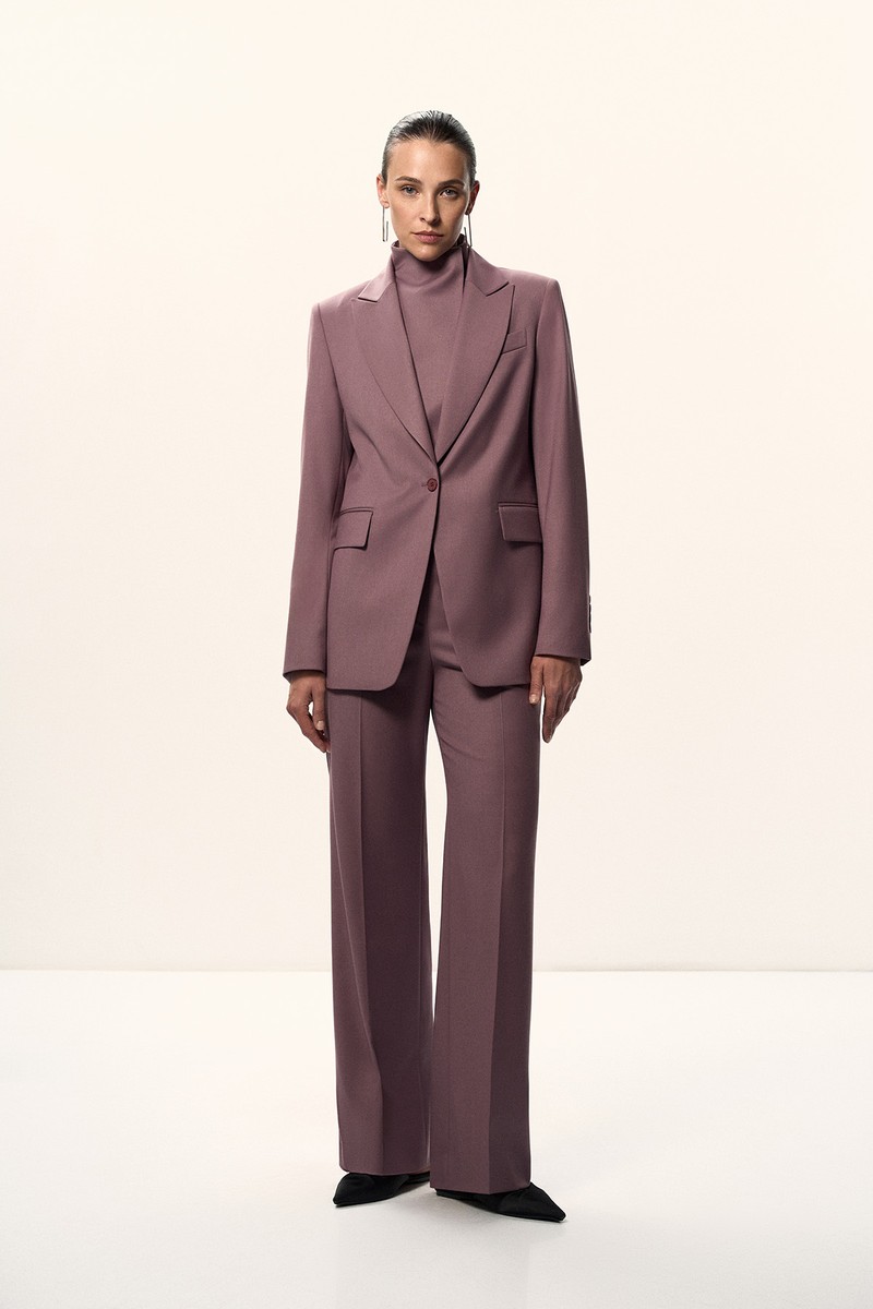 Брюки классические VASSA&Co, пол female, цвет pink