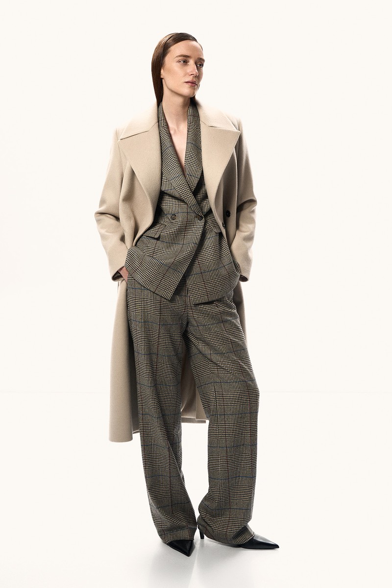 Двубортный жакет в клетку VASSA&Co, пол female, цвет brown